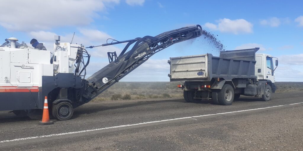 Vialidad Nacional avanza con obras de repavimentación en la Ruta 3 en ...